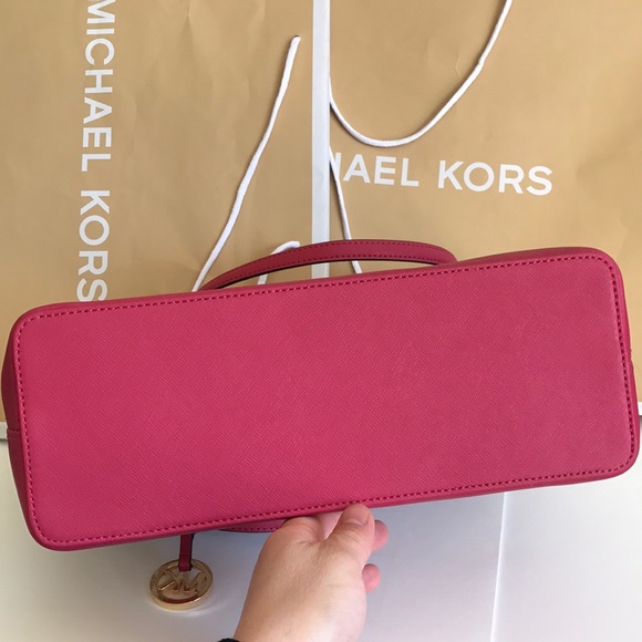 🌸🌸mk carryall tote🌸shoulder bag/medium - Picture 4 of 8